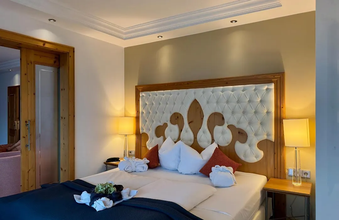 Wellness Hotel Bayerischer Hof-1